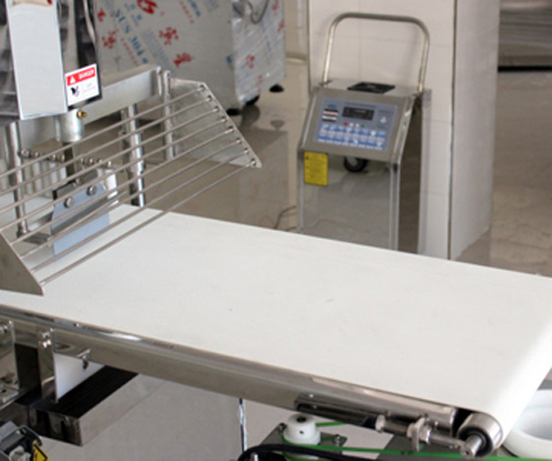 和田AORODO牌移动臭氧发生器